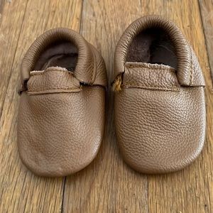 BirdRock Baby Shoes (camel tan) Baby Size 4